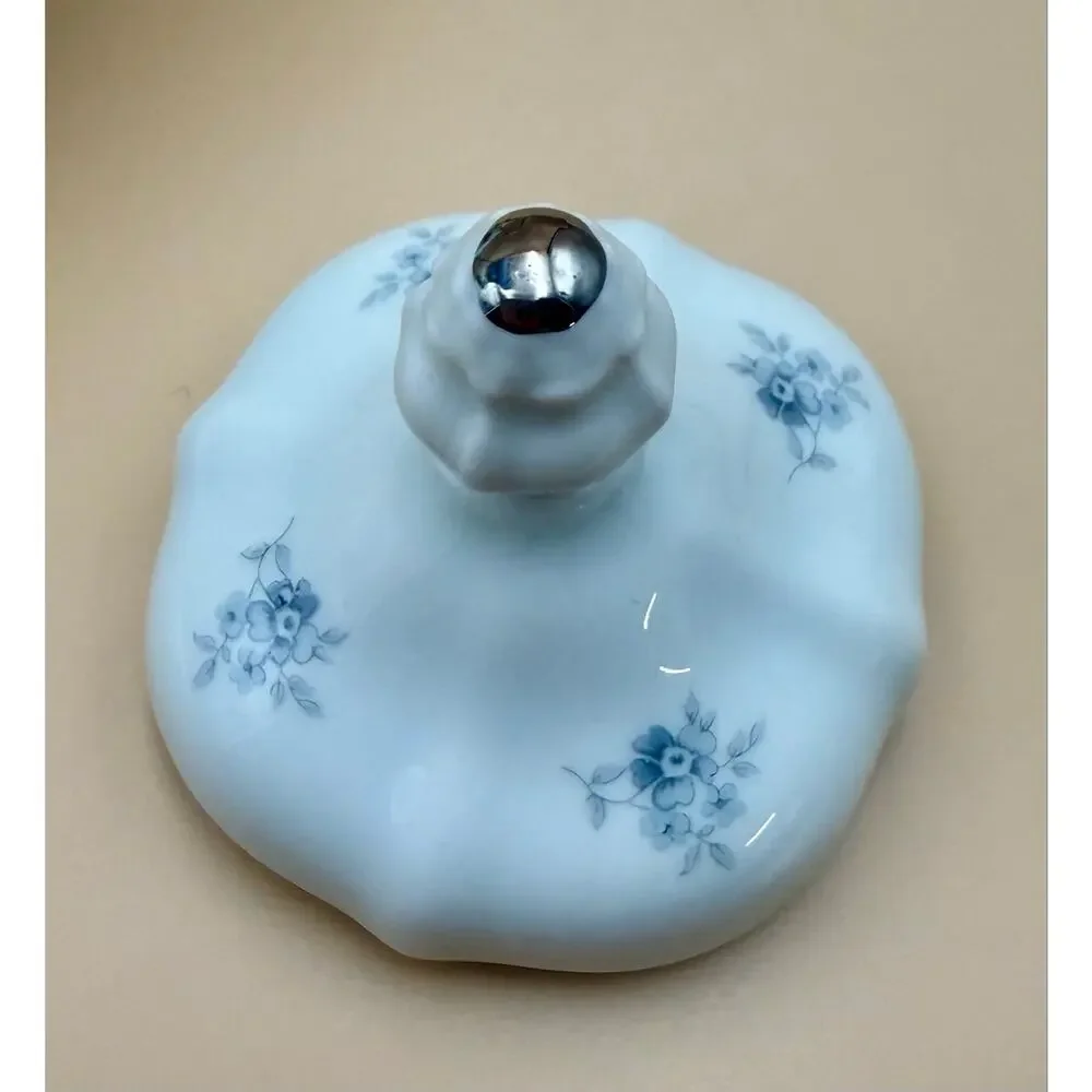 Johann Haviland Bavaria Blue Garland Covered Sugar Bowl Platinum Trim Germany